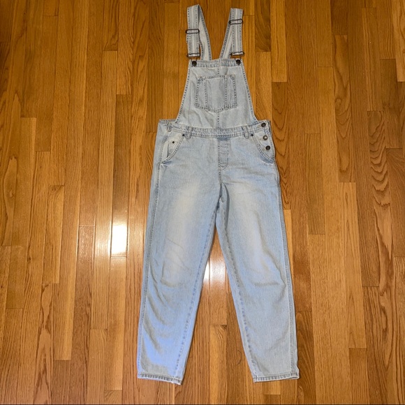 Topshop Light Wash Denim Overalls - Picture 2 of 4